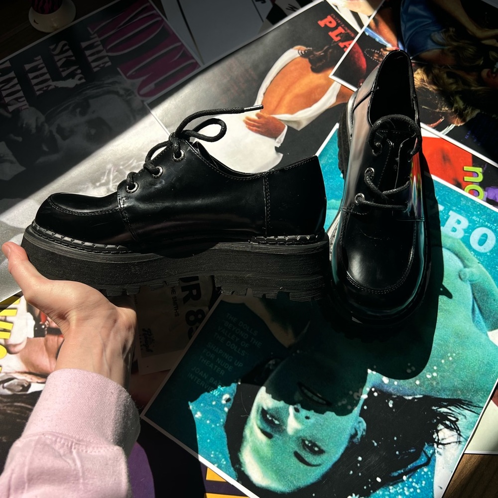 UNIF Collins Shoe
Sz: 9